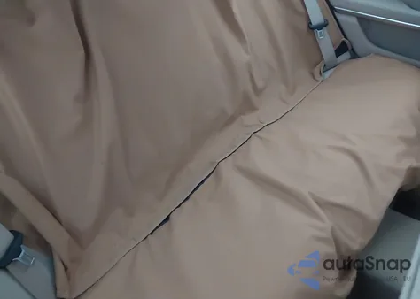 2014 Mercedes-Benz E 550 4Matic z USA, uszkodzony, nr VIN WDDHF9BB0EA893895